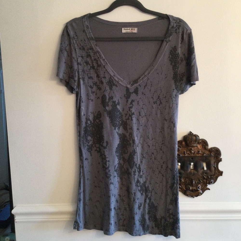 Over sized V-neck T